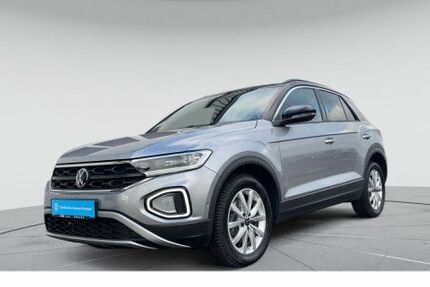 VW T-Roc 5.797 km 30.550 € Bensheim 64625