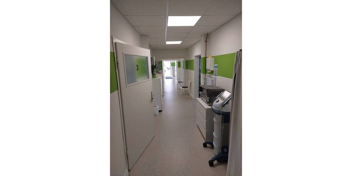 Gewerbeobjekt Borna - 1 Zimmer, 200 m&sup2;, 1.200&euro; | Angebot:24037448