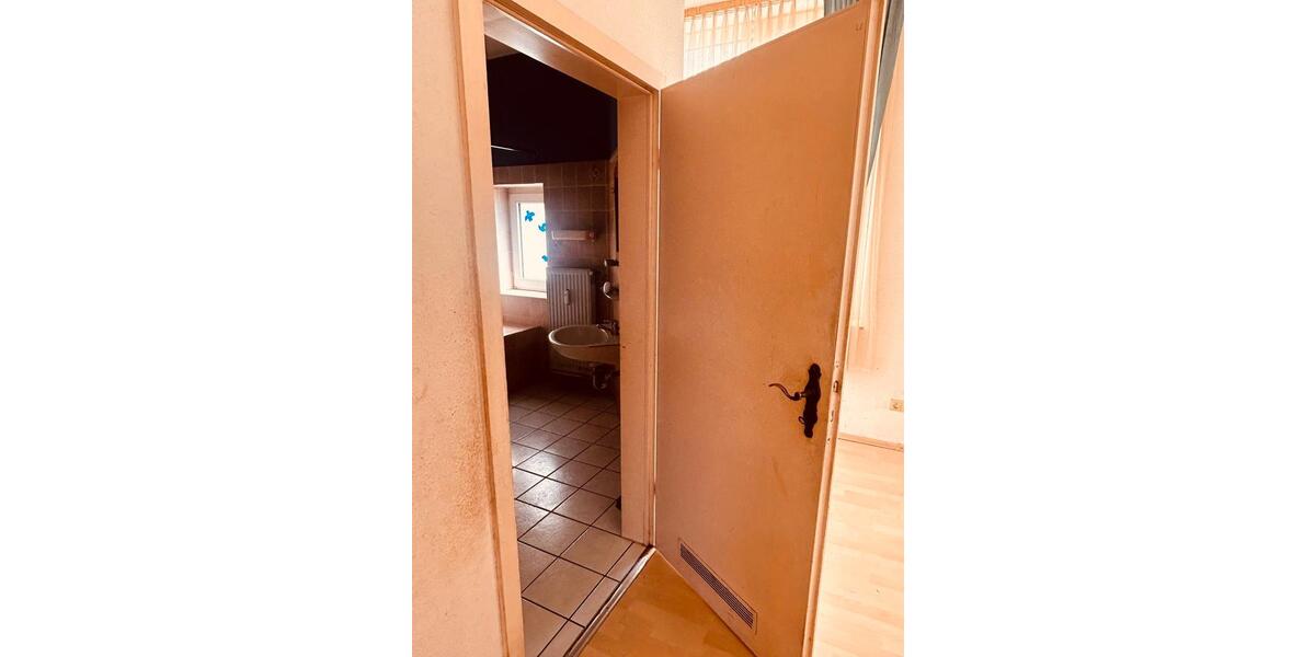 Etagenwohnung Hameln - 4 Zimmer, 102 m&sup2;, 168.000&euro; | Angebot:27094290