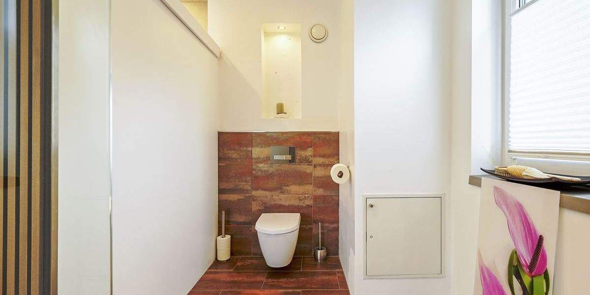 Einfamilienhaus Waldbronn / Busenbach Busenbach - 7 Zimmer, 226 m&sup2;, 989.000&euro; | Angebot:24856071