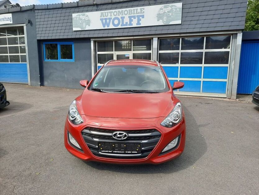 i30