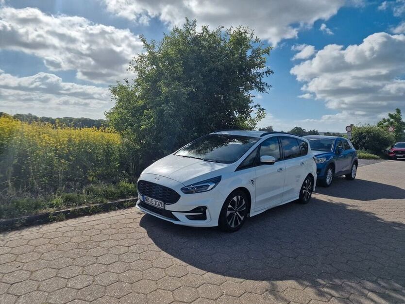 S-Max