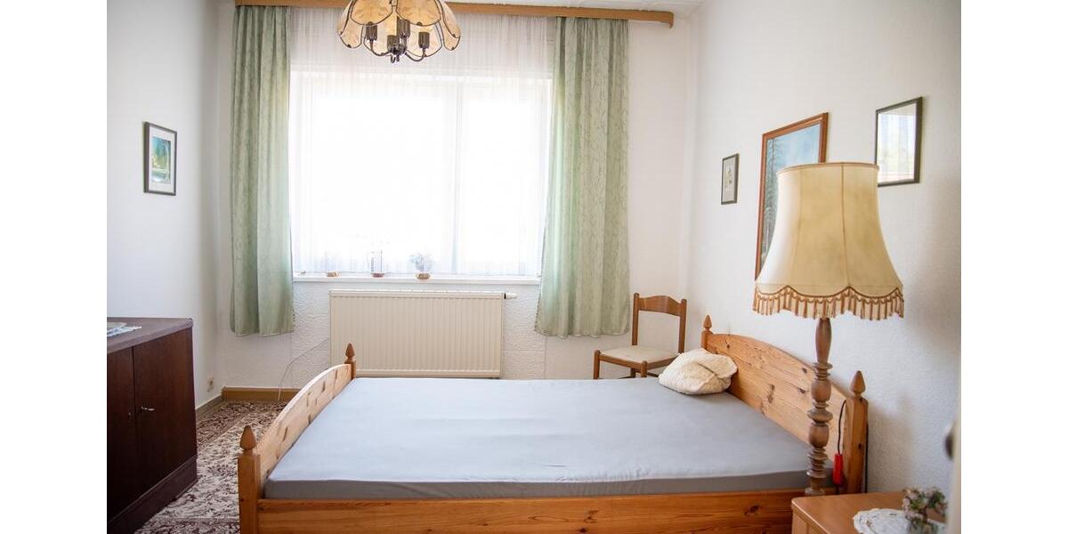 Reihenhaus Hettstedt - 5 Zimmer, 167 m&sup2;, 155.000&euro; | Angebot:26232741
