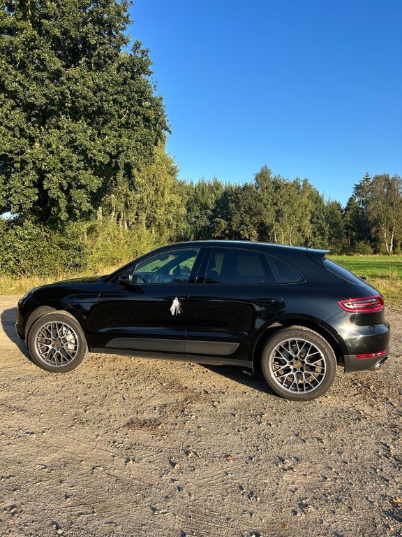 Porsche Macan 210.000 km 24.800 € Bramsche 49565