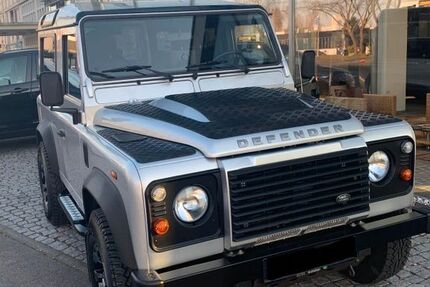 Land Rover Defender 34.218 km 56.890 &euro; Elsenfeld 63820