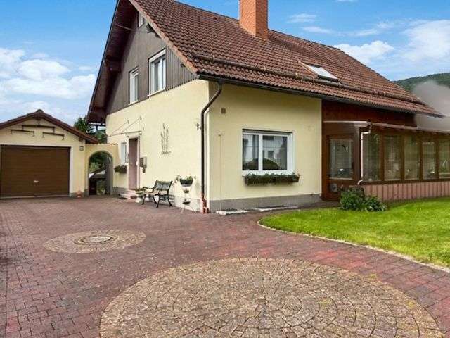 Haus zum Kaufen in Berkatal 159.000 € 136 m²