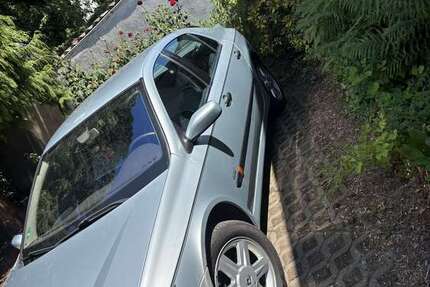 Renault Laguna 139.303 km 1.300 &euro; Frankfurt am Main, Stadt 60437