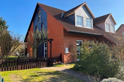 Charmante Doppelhaushälfte mit PKW-Stellplatz in ruhiger Wohnlage von Schwerin-Friedrichsthal