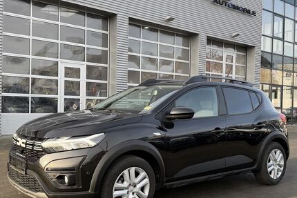 Dacia Sandero 8.700 km 17.900 &euro; Berlin-Lichtenberg 10365