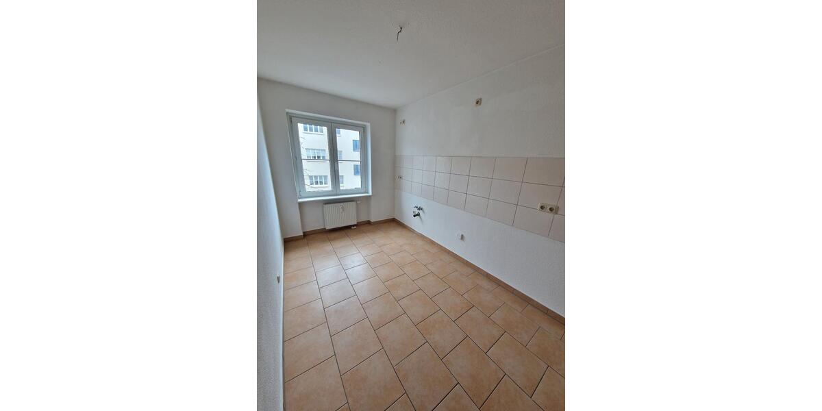 Etagenwohnung Magdeburg Neue Neustadt - 4 Zimmer, 92 m&sup2;, 668&euro; | Angebot:25547016