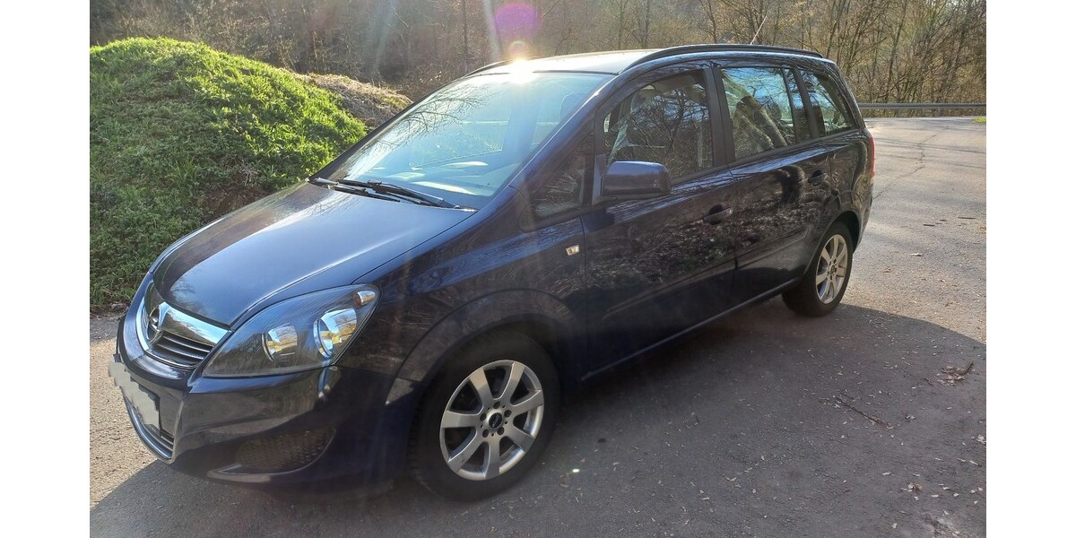 Opel Zafira B 137.200 km 8.000 &euro; Künzelsau 74653