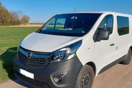 Opel Vivaro 192.502 km 7.500 &euro; Stutensee 76297
