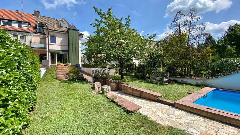 TOP LAGE *AUFZUG * Pool * Wäscherutsche, sep.DG Whg uvm. 7 zimmer