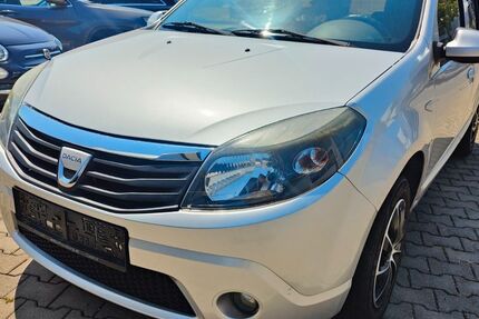 Dacia Sandero 178.000 km 1.500 &euro; Tettnang 88069