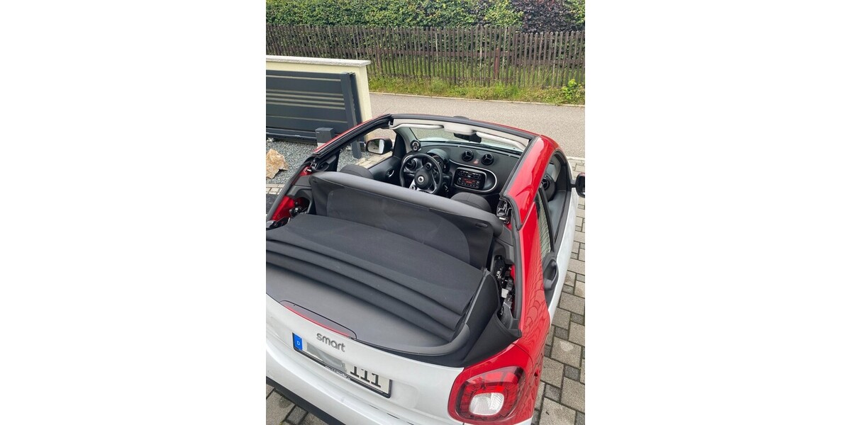 Smart Fortwo Cabrio 34.750 km 11.800 € Auerbach 09392