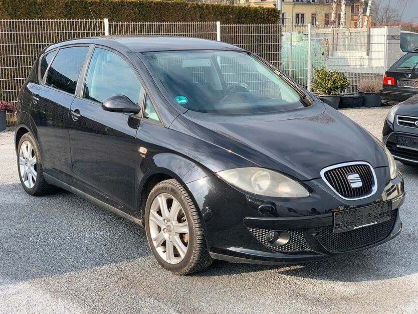 Seat Altea 122.000 km 2.690 € DRESDEN 01259