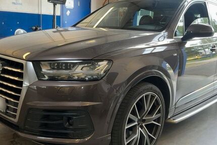 Audi Q7 92.307 km 37.999 &euro; Burghaun 36151