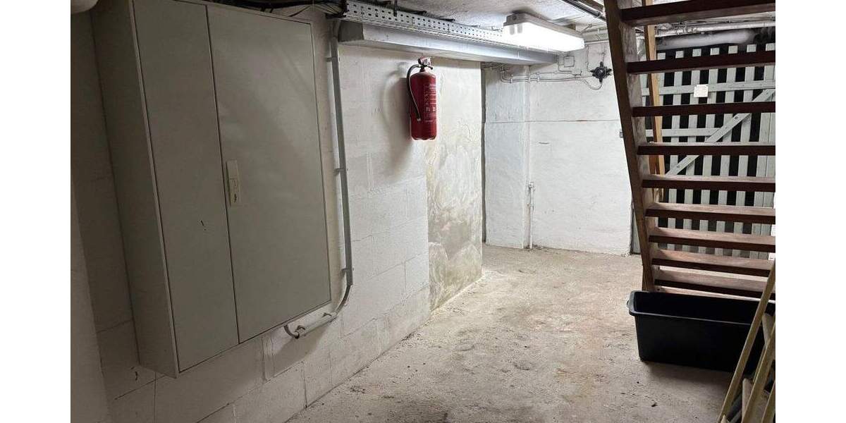 Mehrfamilienhaus, Wohnhaus Krefeld Uerdingen - 1 Zimmer, 280 m&sup2;, 349.000&euro; | Angebot:25400404