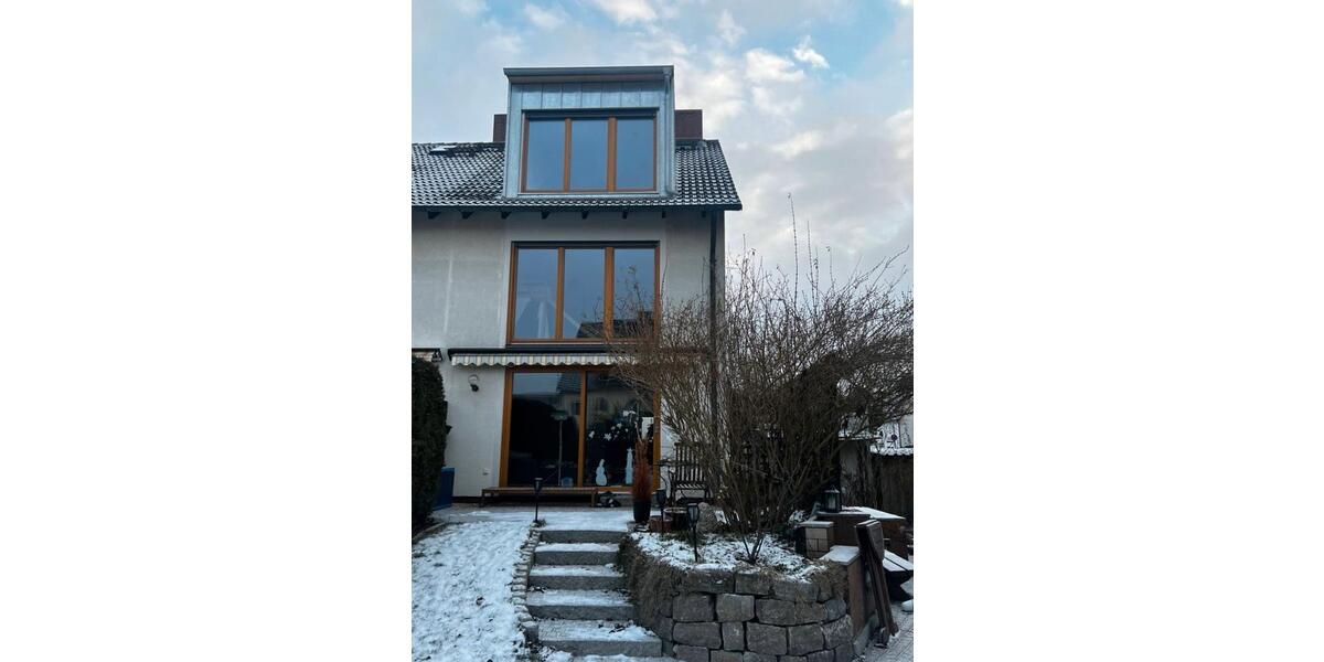 Reihenhaus Forchheim - 5 Zimmer, 120 m&sup2;, 590.000&euro; | Angebot:25416835