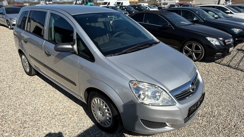 Opel Zafira 200.000 km 1.990 &euro; Paderborn 33106