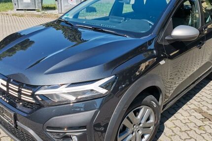 Dacia Sandero 48.000 km 8.700 &euro; Bernburg / Saale 06406