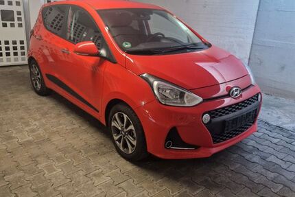 Hyundai i10 20.231 km 12.250 &euro; Böblingen 71032
