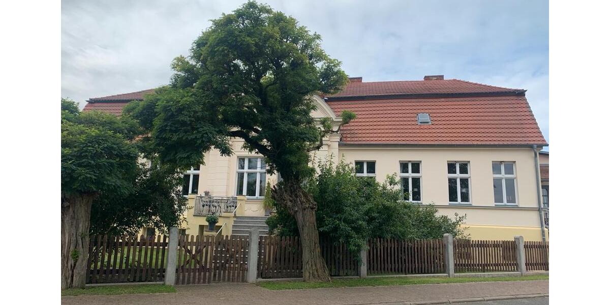 Villa Meyenburg - 10 Zimmer, 240 m&sup2;, 779.000&euro; | Angebot:26854792