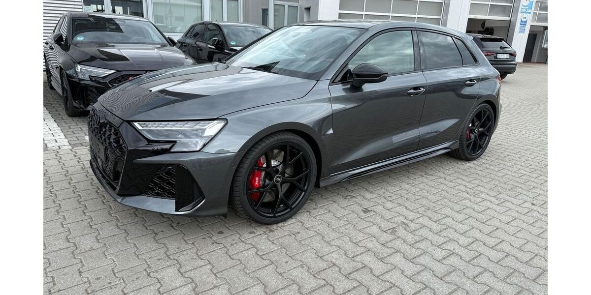 Audi RS3 1.500 km 72.970 &euro; Norderstedt 22844