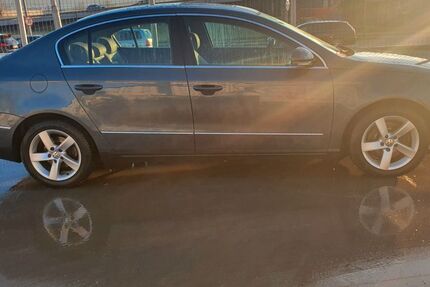 VW Passat 221.000 km 5.490 &euro; karlsruhe 76135