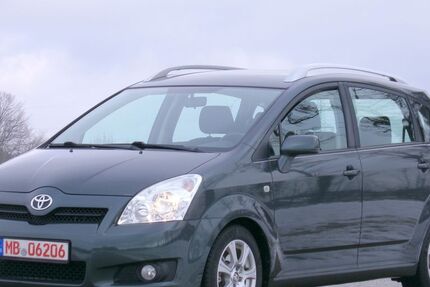 Toyota Corolla Verso 174.000 km 3.980 &euro; Holzkirchen 83607