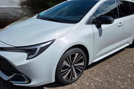 Toyota Corolla 9.115 km 30.200 &euro; Peine 31228