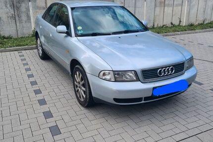 Audi A4 258.000 km 810 &euro; Morsbach 51597