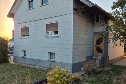 Haus Vilseck - 5 Zimmer, 120 m&sup2;, 900&euro; | Angebot:27609012