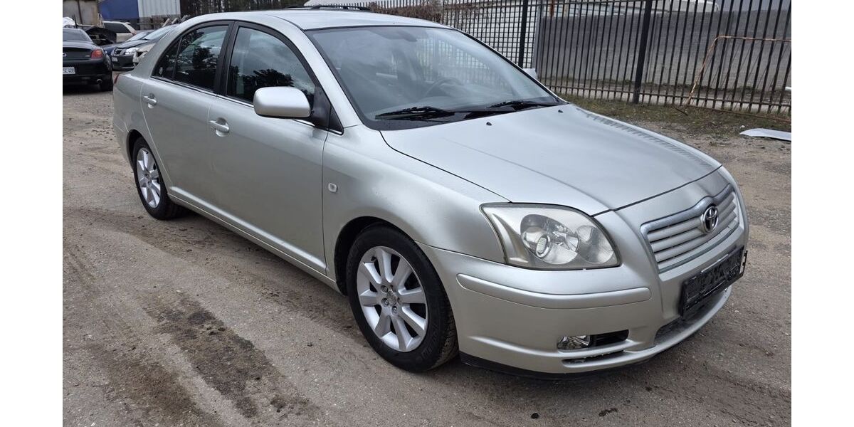 Toyota Avensis 196.282 km 2.399 &euro; hamburg 20539