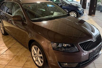 Skoda Octavia 179.000 km 8.900 &euro; Gescher 48712