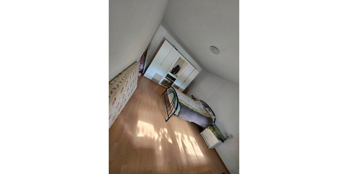 Bungalow Hambühren - 6 Zimmer, 200 m&sup2;, 1.500&euro; | Angebot:26375609
