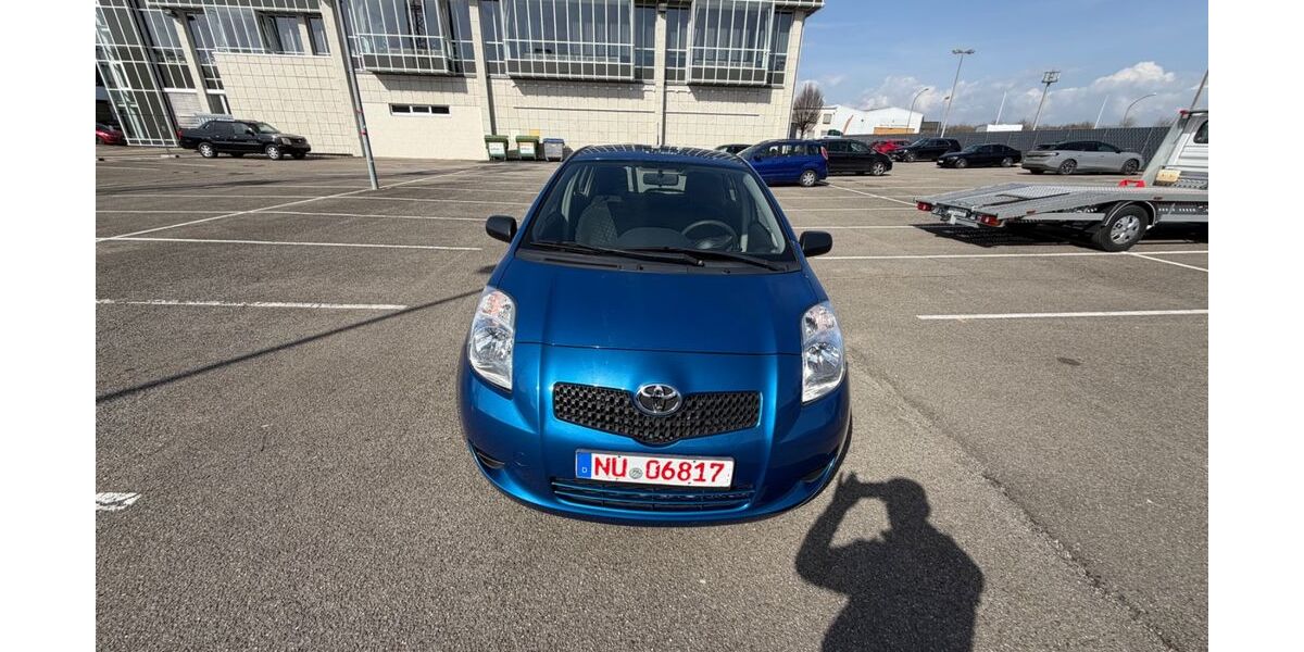 Toyota Yaris 85.000 km 2.000 &euro; Neu-Ulm 89231