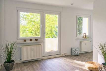 Wohnung Chemnitz Morgenleite - 1 Zimmer, 36 m&sup2;, 220&euro; | Angebot:27731024