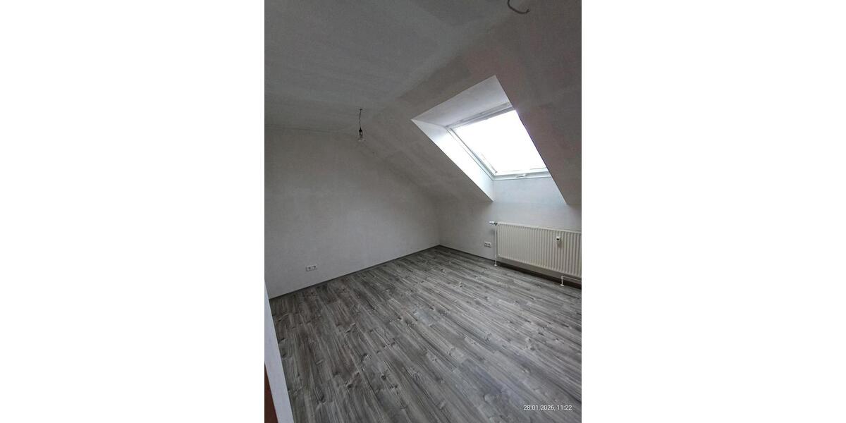 Dachgeschoßwohnung Tann (Rhön) - 3.5 Zimmer, 132 m&sup2;, 1.050&euro; | Angebot:25636441