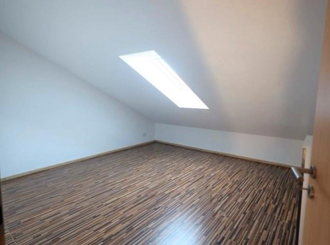 Maisonettenwohnung Lage - 3.5 Zimmer, 99 m&sup2;, 1.040&euro; | Angebot:26323638