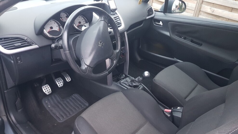 207cc Coupé Sport