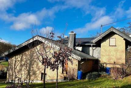 Haus Heilbach - 8 Zimmer, 285 m&sup2;, 375.000&euro; | Angebot:24696275