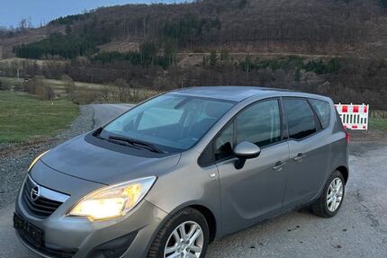 Opel Meriva 168.000 km 3.799 &euro; Korbach 34497