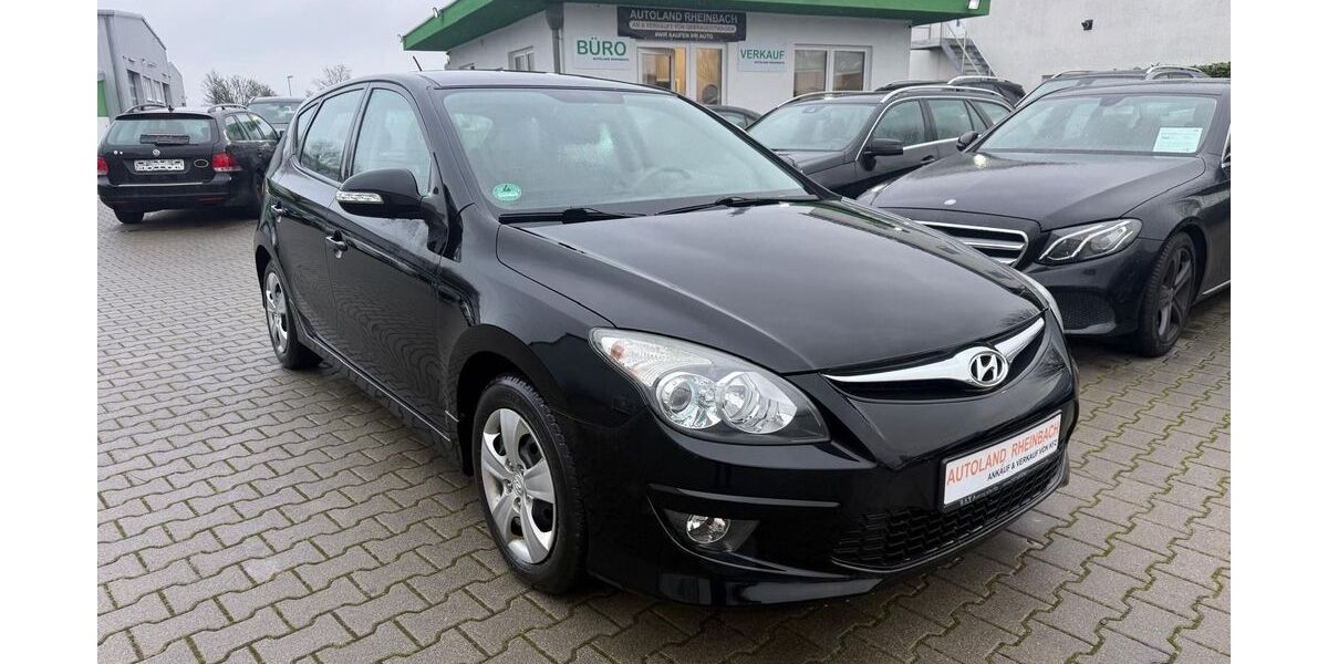 Hyundai i30 121.000 km 3.900 &euro; Rheinbach 53359