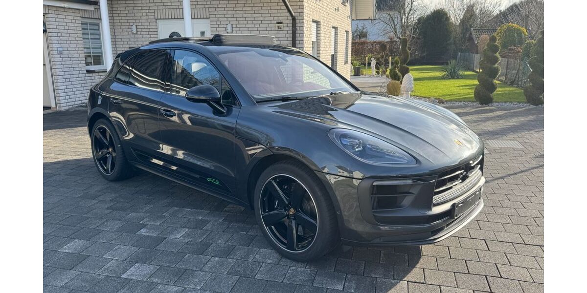 Porsche Macan 89.999 km 66.900 &euro; Stadthagen 31655