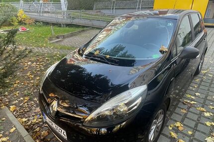 Renault Scenic 58.200 km 9.250 € Berlin 10999