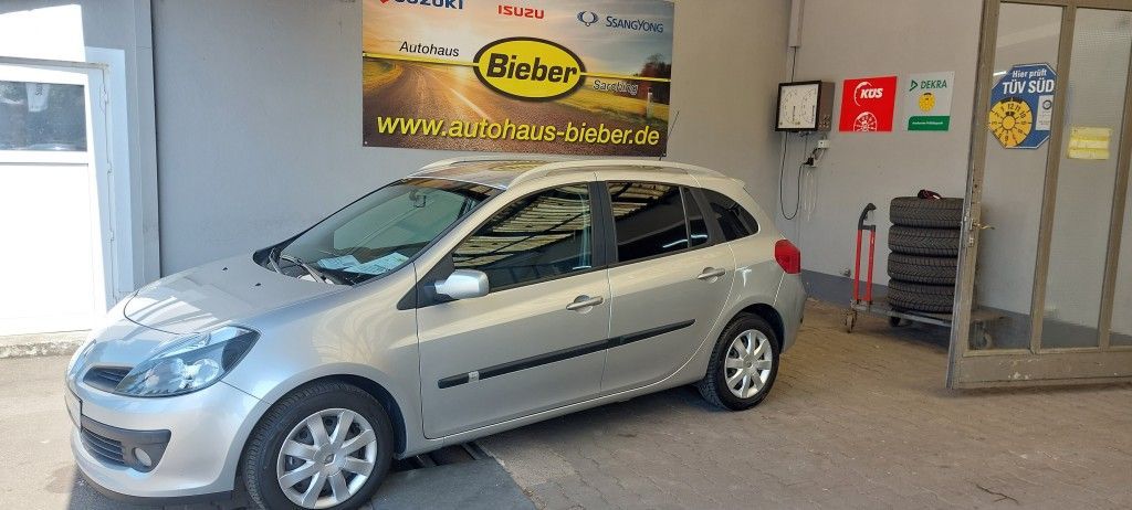 Renault Clio 113.202 km 2.490 &euro; Sarching 93092