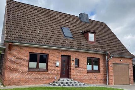 Haus Brunsbüttel - 5.5 Zimmer, 108 m&sup2;, 1.200&euro; | Angebot:26382508