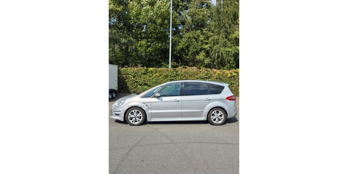 Ford S-Max 175.300 km 10.700 &euro; Münster 48157