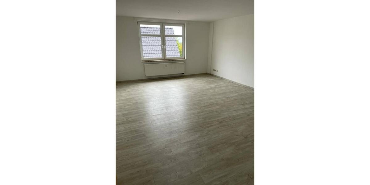 Etagenwohnung Nordhausen - 3 Zimmer, 82 m&sup2;, 520&euro; | Angebot:26585259